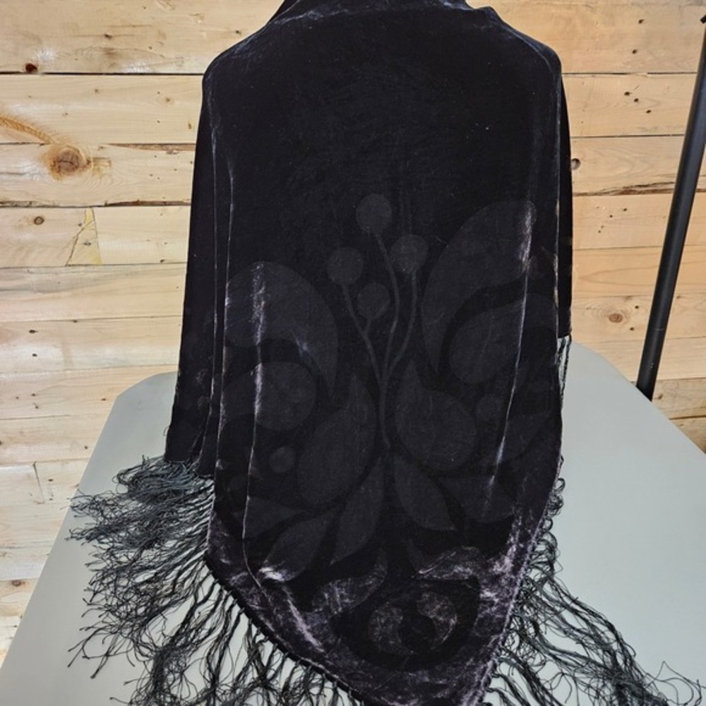 Bella Terra Black Silk Blend Velvet Burnout Floral Fringe Triangle Shawl Wrap
